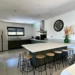 Casanota De 200m2 Avec Piscine Privee *
