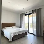 Casanota De 200m2 Avec Piscine Privee * Porto-Vecchio (Corsica)