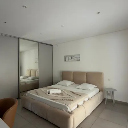 Casanota De 200m2 Avec Piscine Privée Villa