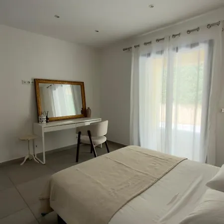 Casanota De 200m2 Avec Piscine Privée * Porto Vecchio