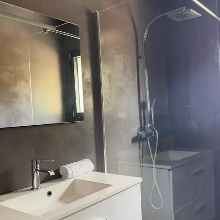 Villa Casanota De 200m2 Avec Piscine Privée *