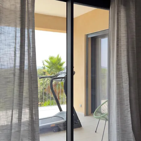 Villa Casanota De 200m2 Avec Piscine Privée Porto Vecchio