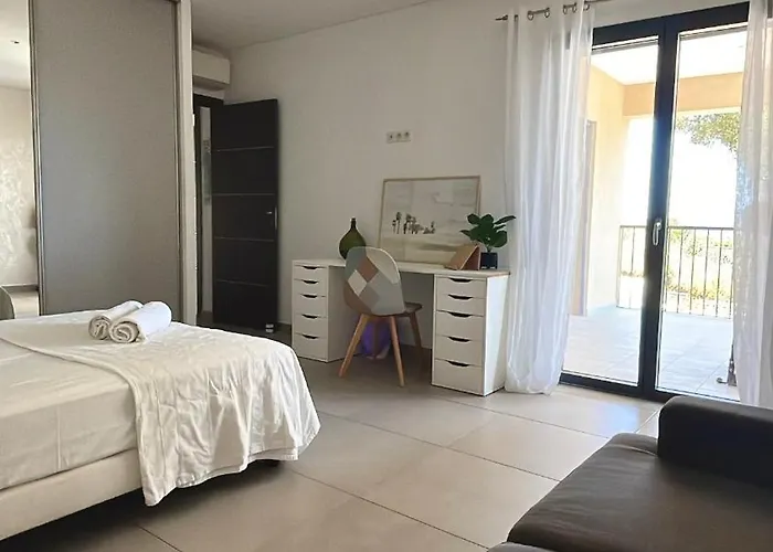 Casanota De 200m2 Avec Piscine Privee ヴィラ ポルトヴェッキオ